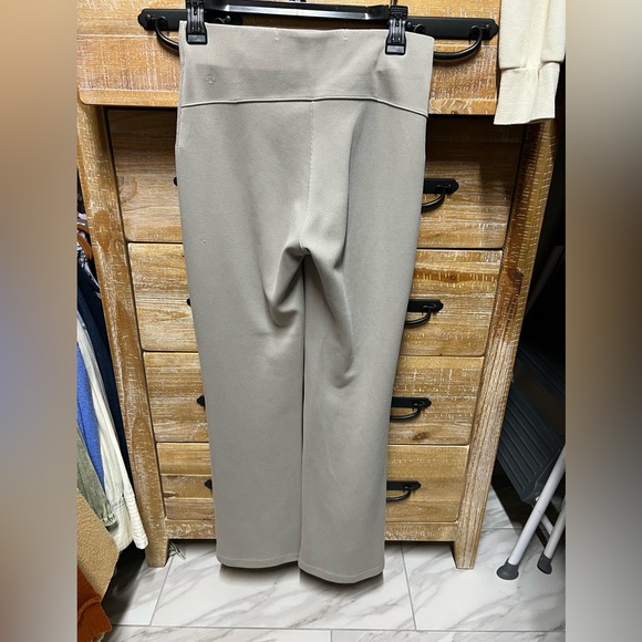 Lululemon Ribbed Softstreme Pants - Picture 3 of 8